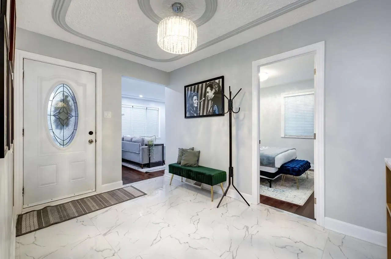 Modern 3 Bedrooms Lacordaire Suite Montreal 0*,